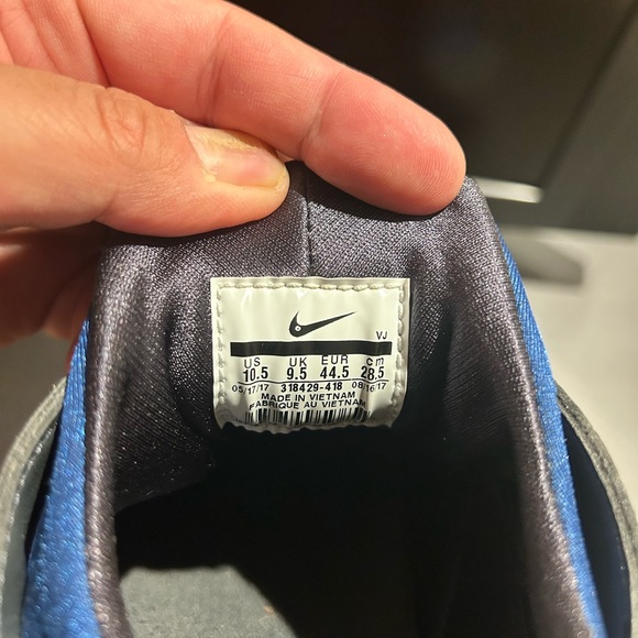 Nike Men’s Hurache Shoes - Size 10.5 (Black/Blue) - Picture 5 of 5